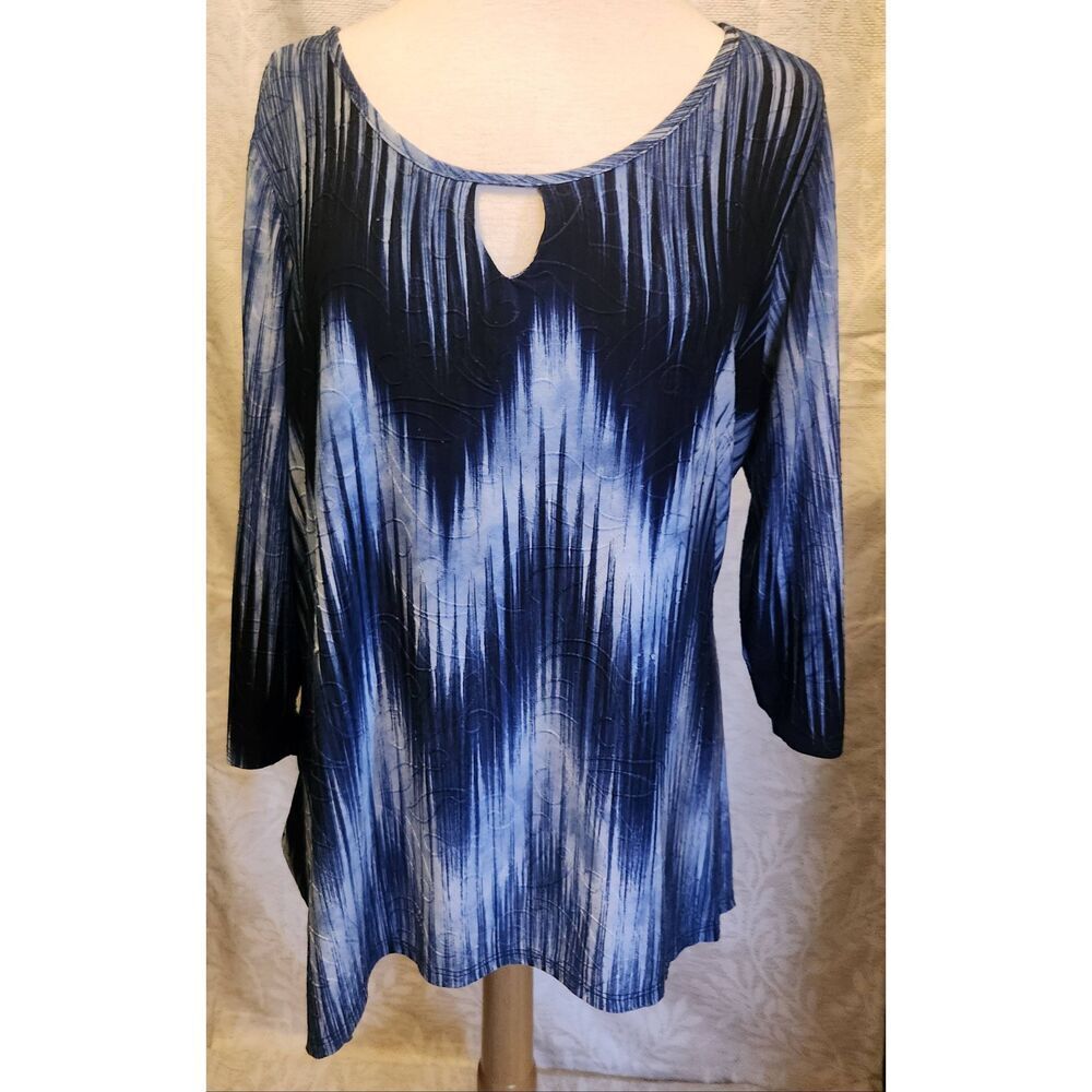 F58 Notations blue & white blouse with embroidery pattern & shark tooth hem